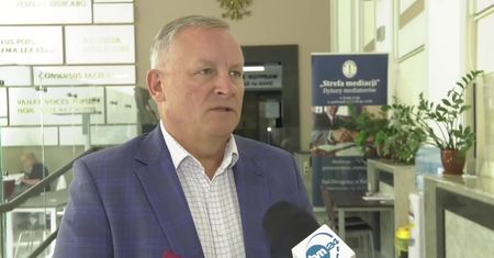 Protestowali podczas wizyty Kaczyńskiego w Starachowicach, policja poszła z tym do sądu. Jest wyrok