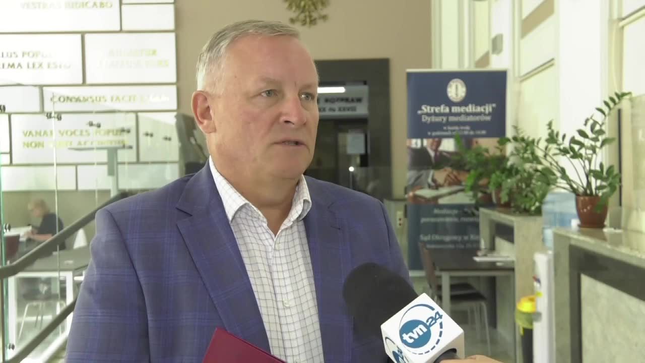 Protestowali podczas wizyty Kaczyńskiego w Starachowicach, policja poszła z tym do sądu. Jest wyrok