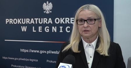 Sąd w Legnicy tymczasowo aresztował nożownika, który w minioną niedzielę ranił 18-latka oraz 70-letnią kobietę