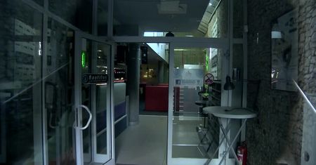 Ochroniarze przed dyskoteką bili i kopali gości. Klub zrywa współpracę z firmą, prokuratura bada sprawę