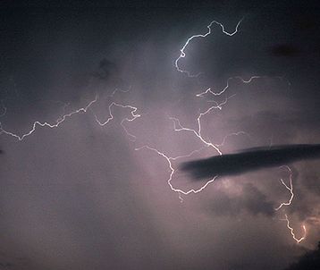 Synoptycy ostrzegają: gwałtowne burze nad Małopolską