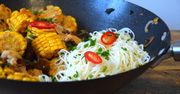 Stir fry z kurczakiem i kukurydzą