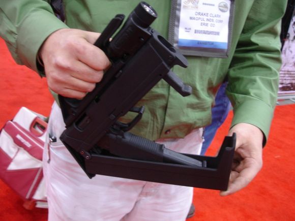 MagPul FMG9