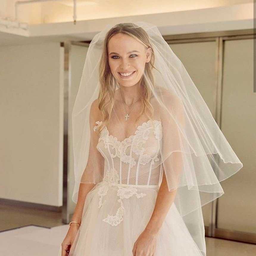 Caroline Wozniacki w sukni ślubnej