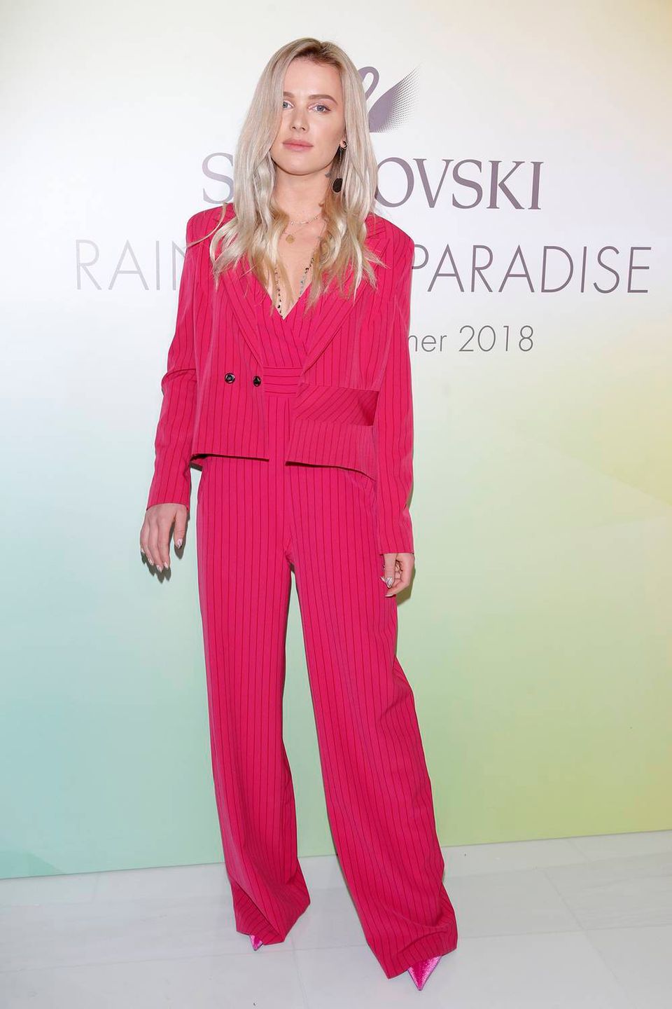 Julia Kuczyńska  - Swarovski prezentuje kolekcję "The Rainbow Paradise" na sezon wiosna / lato 2018