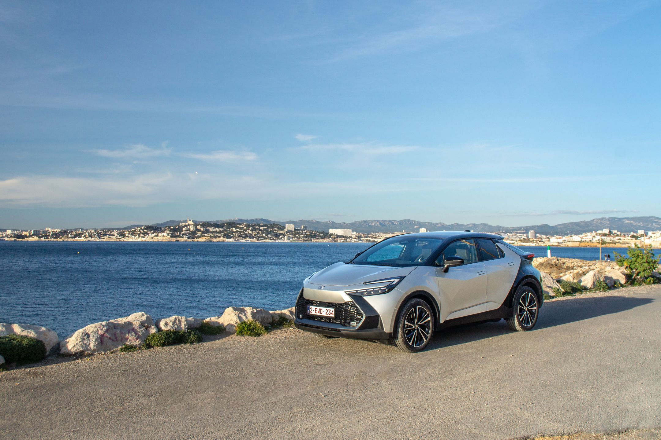 Toyota C-HR PHEV 2024