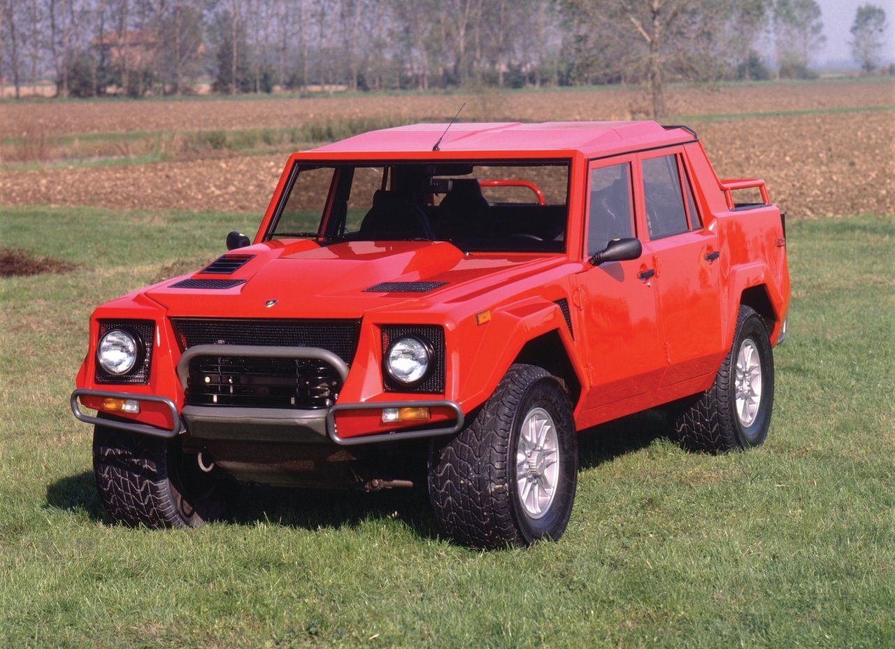 Lamborghini LM002