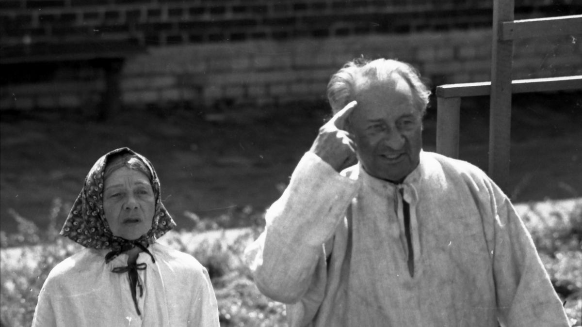 Plan filmowy
Adam Hawa�ej
aktor, aktorka, aktorzy, film, gospodarstwo, Halina Buyno �oza, Kargul, Kargulowa, Kochaj albo rzu�, komedia, kultura, lata 70, megnac, pap_19760101_00A, plan, plan filmowy, plan zdj�ciowy, realizacja, sztuka, trylogia, W�adys�aw Ha�cza