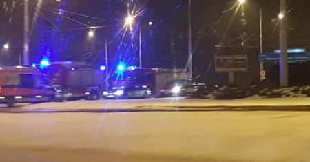 Zderzenie na ul. Diamentowej w Lublinie. Dwie osoby trafiły do szpitala (zdjęcia)