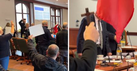 Legnica: protest przeciwko zdjęciu krzyża w ratuszu