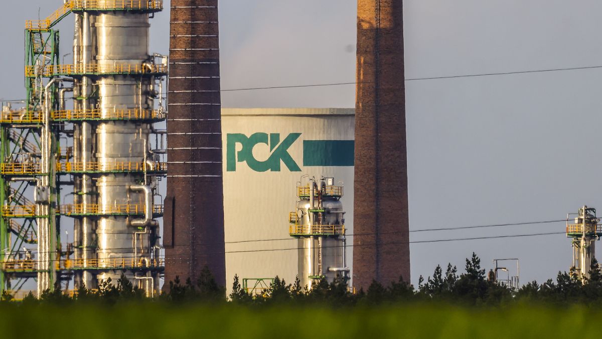 Polski Unimot może przejąć udziały Shell w rafinerii w Schwedt