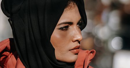 Znalazła męża w internecie. Była jego "przykrywką"