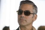 Zobacz, jak George Clooney gapi się na kozy