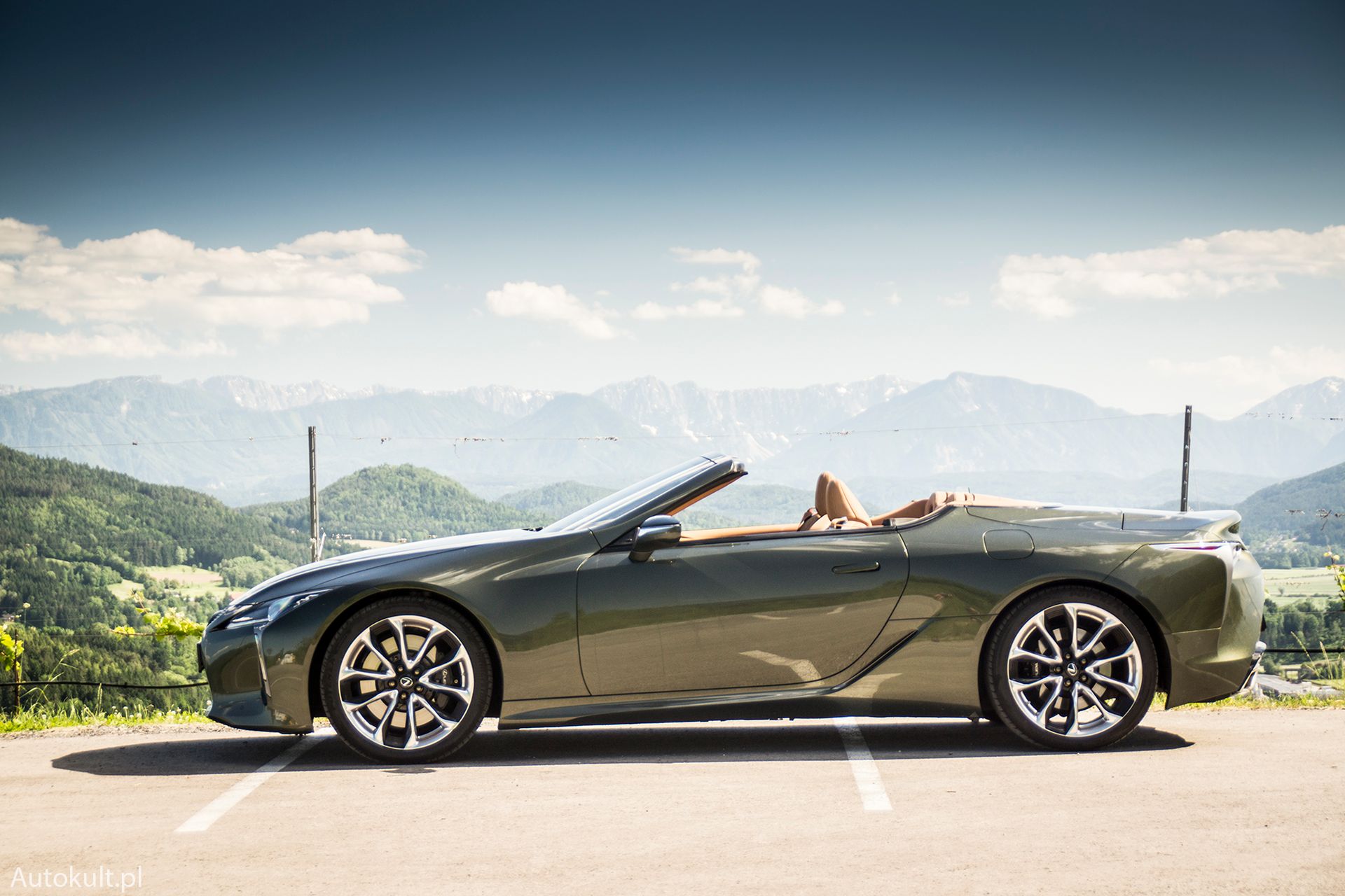 Lexus LC500 Convertible (2021)