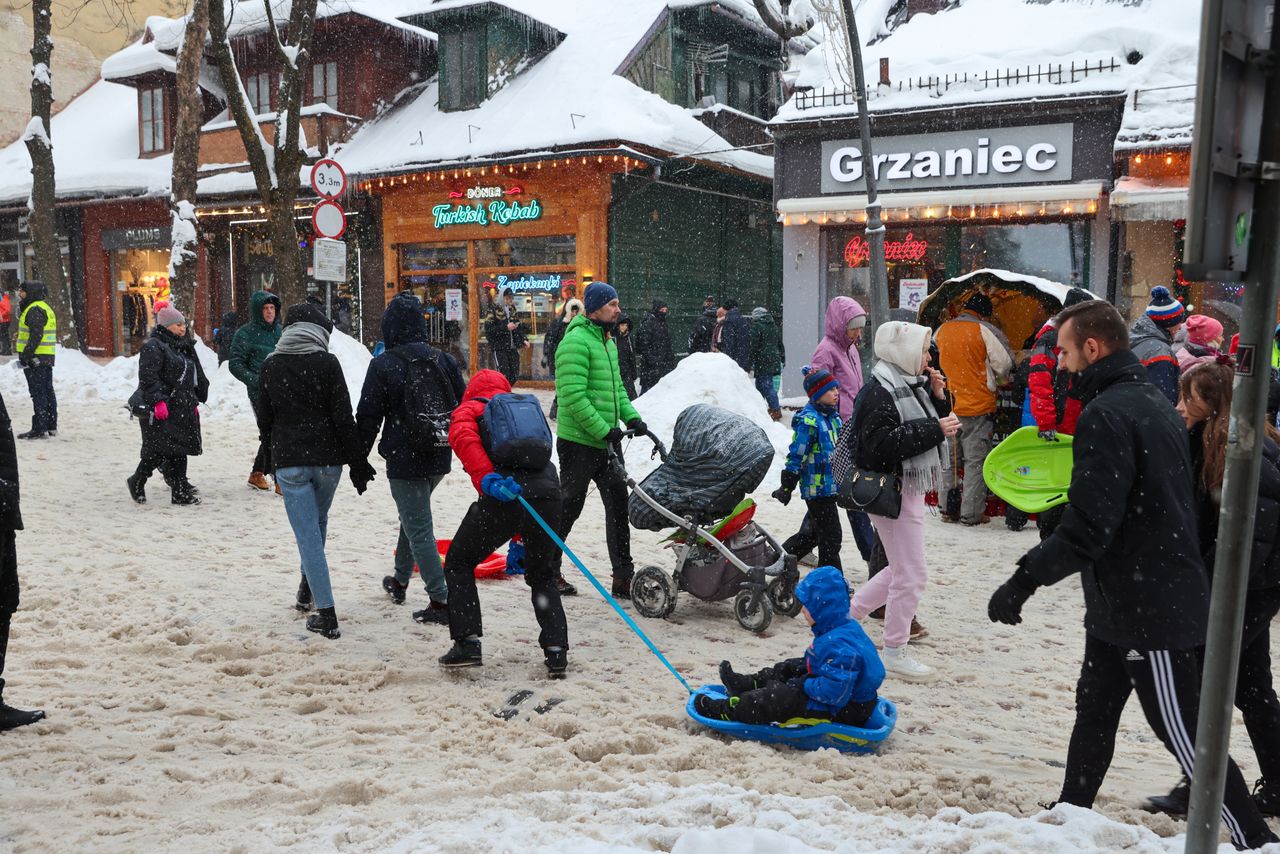 Tłoczno w Zakopanem. Rekordowa frekwencja pod Tatrami