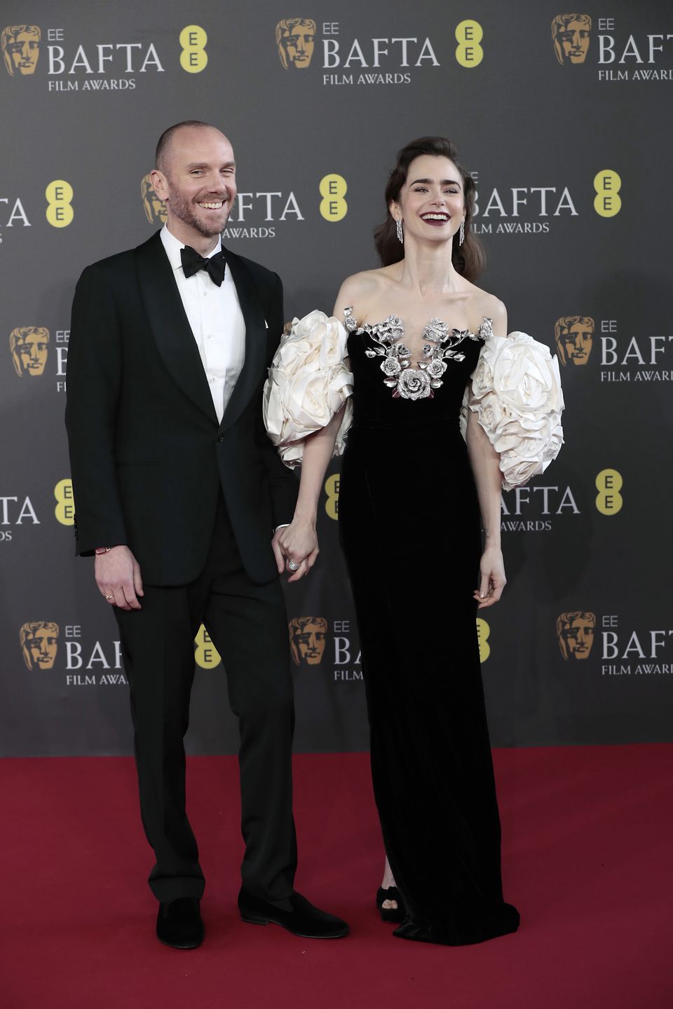 Lily Collins na gali BAFTA 2024