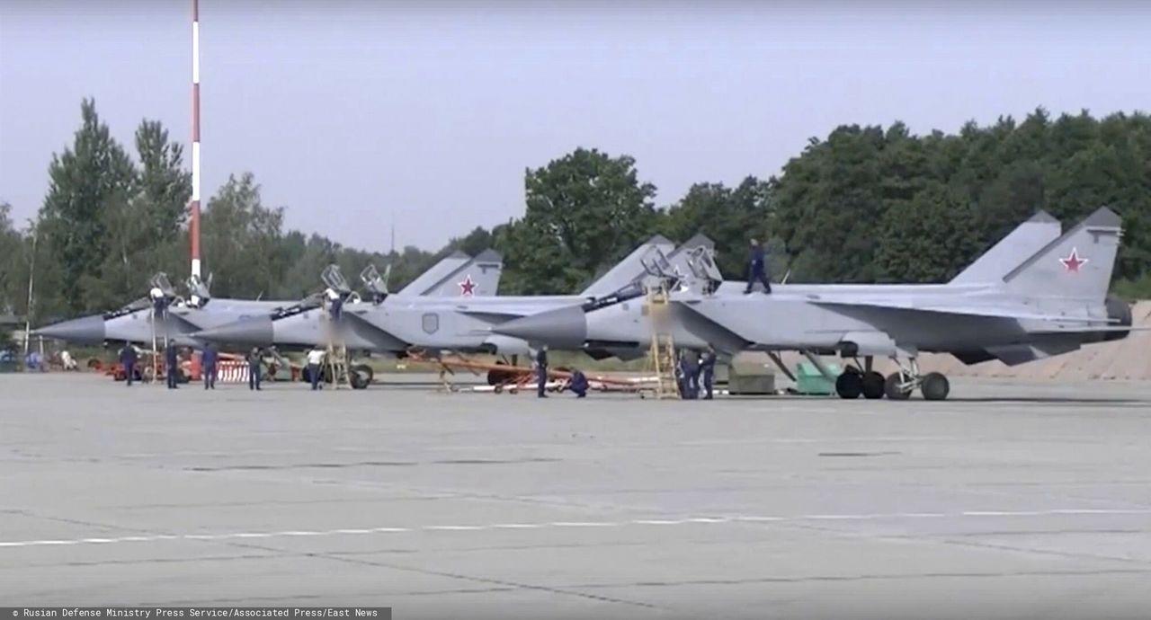 Wyposażono je w rakiety Kindżał. Rosyjskie MiG-31 w pobliżu Polski