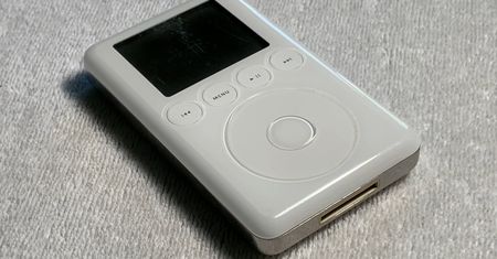 Sprawdził niewydany prototyp iPoda. Odkrył tajne gry Apple