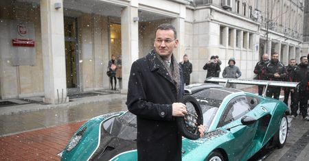 Mateusz Morawiecki wciska pedał gazu elektromobilności. Rząd przyjmie ustawę