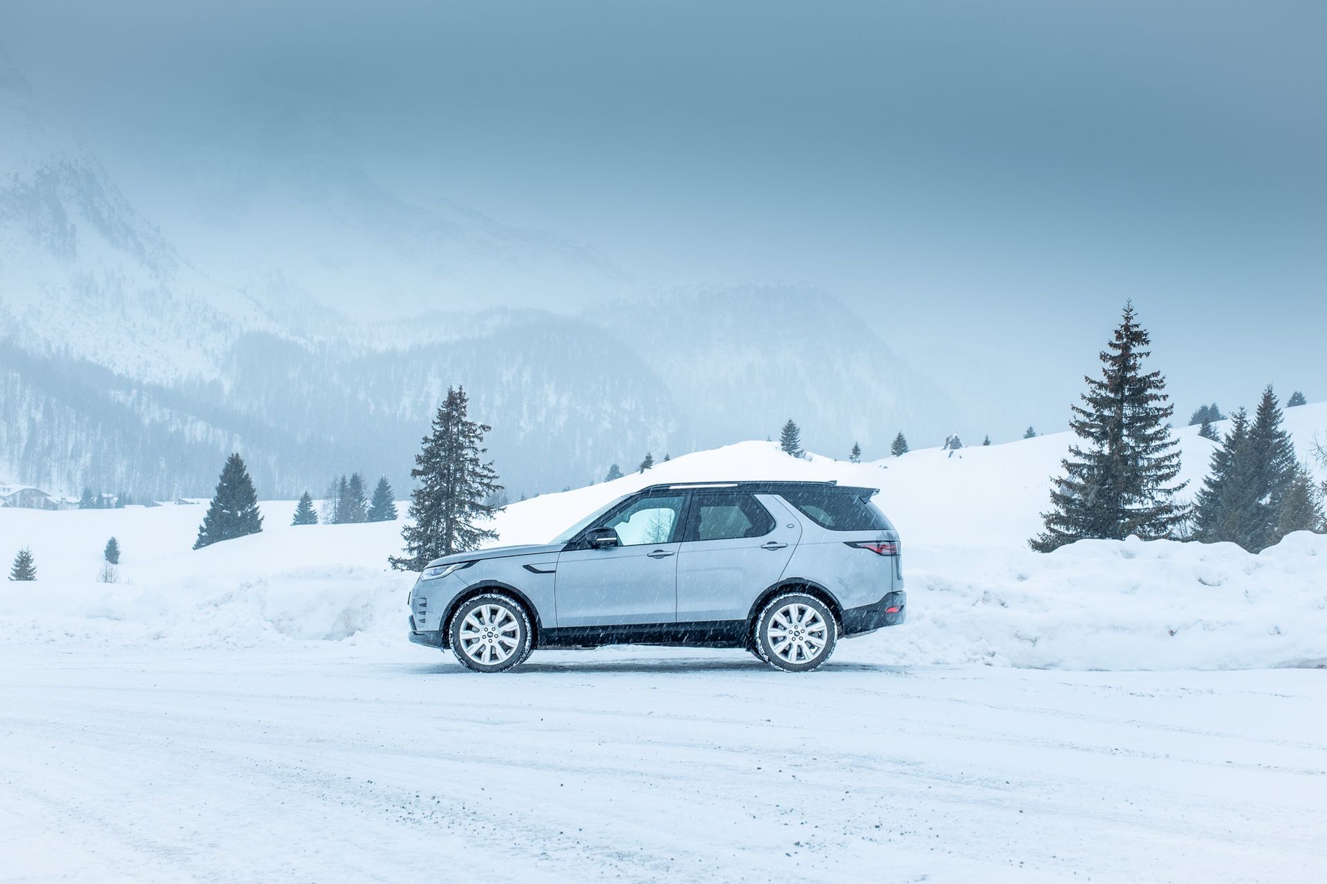 Land Rover Discovery Dynamic HSE D350 (2026)