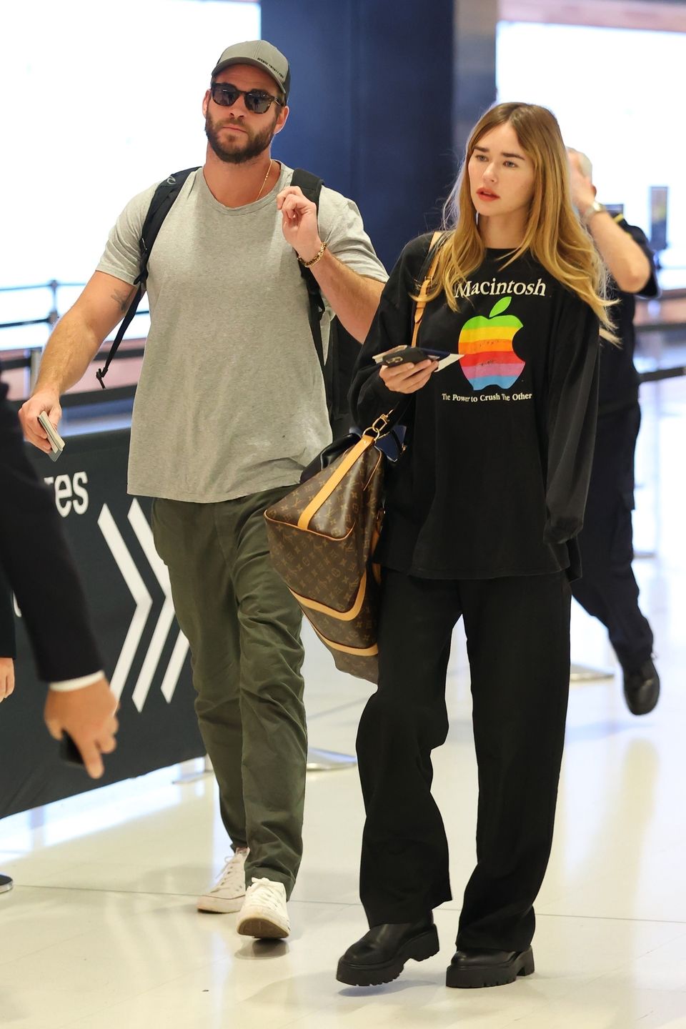 Liam Hemsworth z partnerką