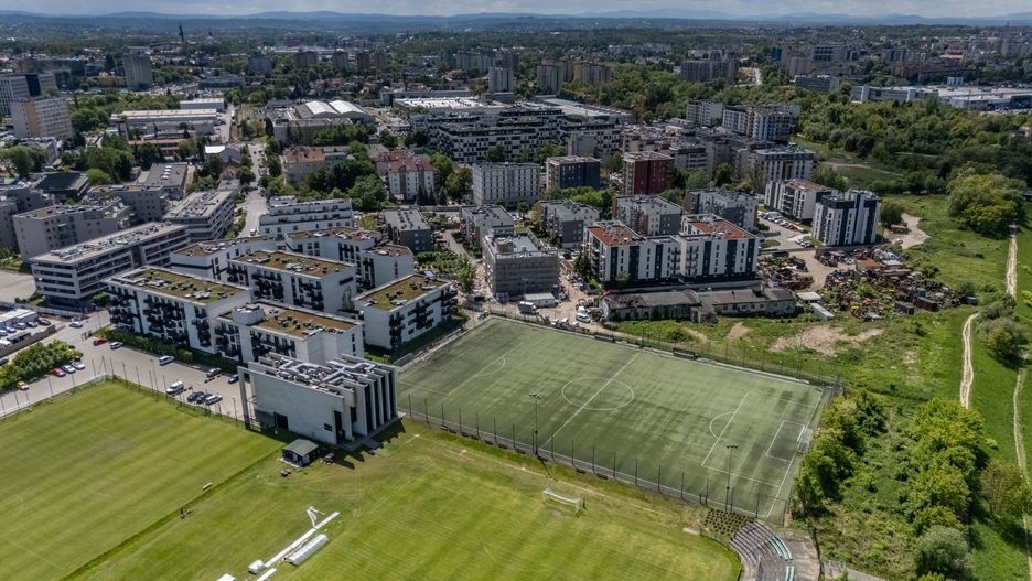 Zabudowa okolic ulicy Rydlówka w Krakowie, stadionu Garbarnii i parku zdrojowego Mateczny