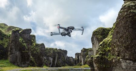 Nowości DJI - Mavic Pro polata pół godziny, a Phantom 4 Pro pozostanie czysty