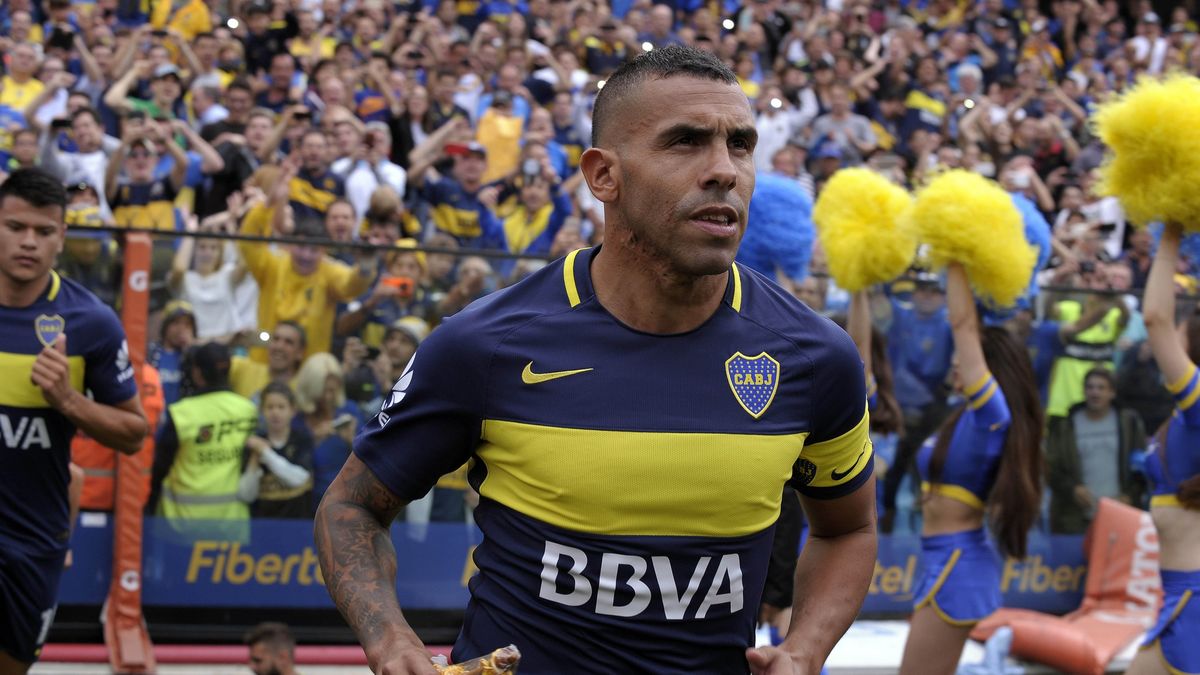 East News / AFP/Alejandro Pagni / Na zdjęciu: Carlos Tevez