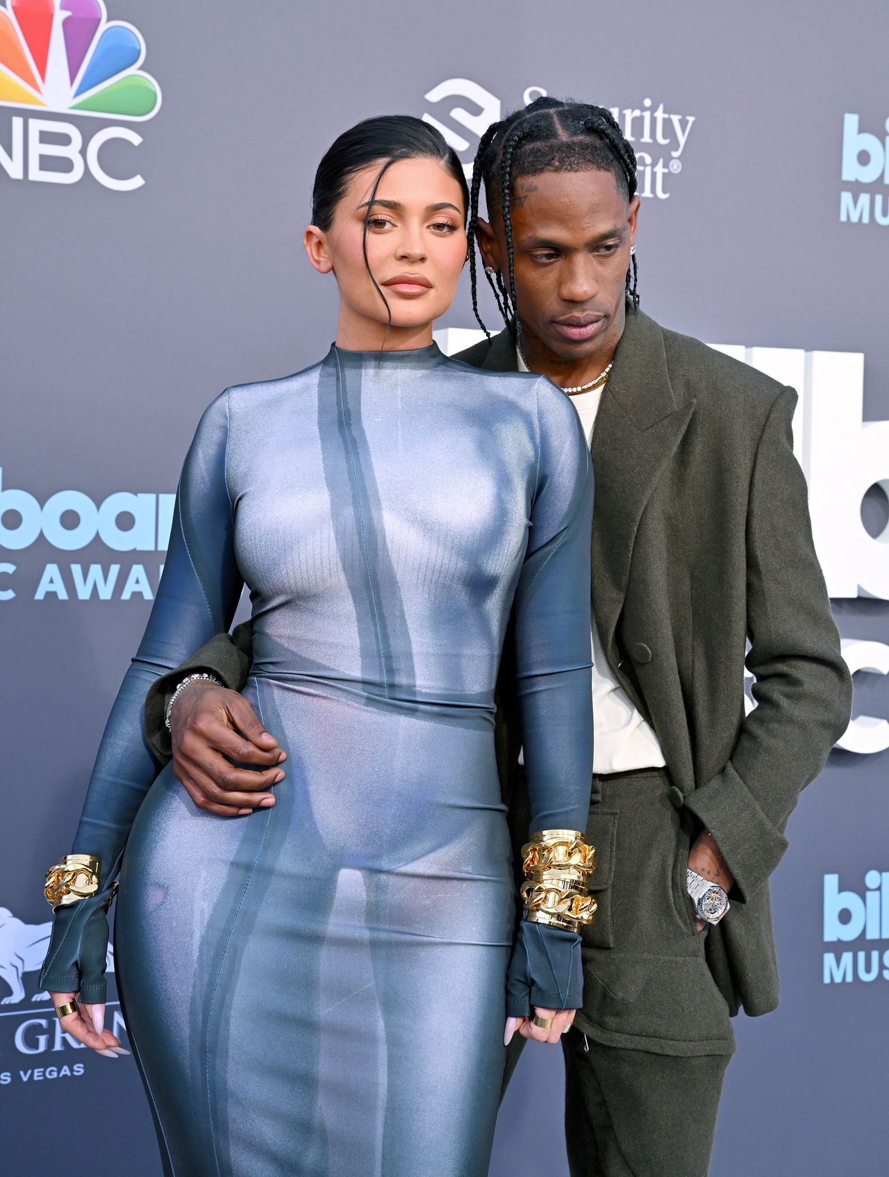 Did Travis Scott hurt Kylie Jenner? Internet users are disgusted.