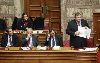 Kryzys w Grecji. Parlament uchwalił kolejne cięcia wydatków