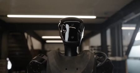 "Terminator" coraz bliżej? Humanoidalne roboty ruszają walczyć na front