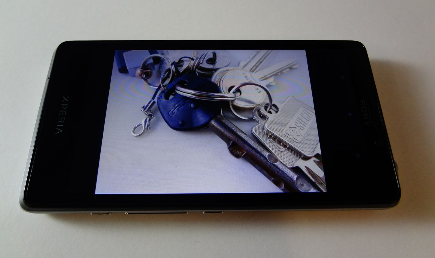 Sony Xperia T - jaki jest telefon Bonda? [test] 9