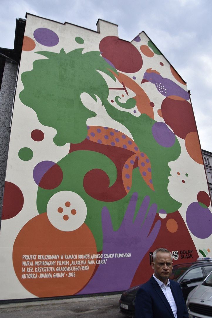 Pierwszy mural na Dolnośląskim Szlaku Filmowym gotowy. Powstał w Wałbrzychu