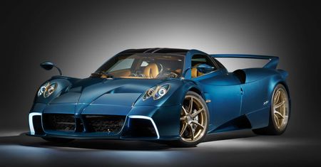 Pagani Huayra debiutuje w wydaniu Epitome - jedynym z manualną skrzynią
