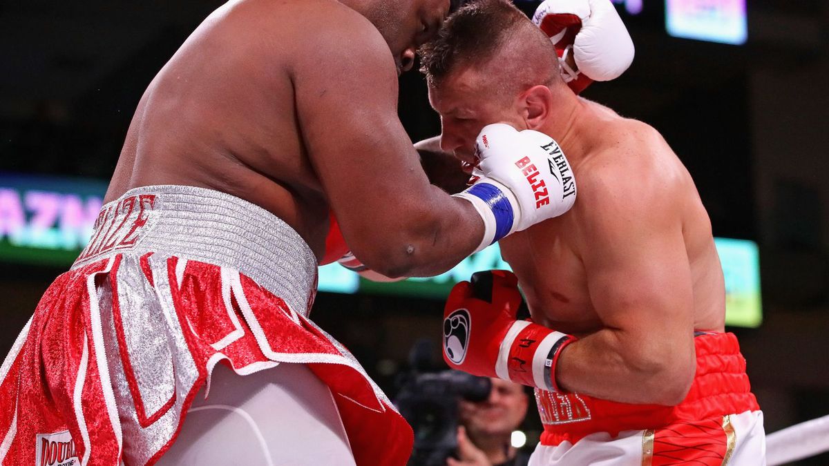 Na zdjęciu: Jarrell Miller (z lewej) i Tomasz Adamek (z prawej)