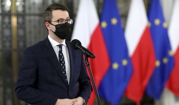 Obostrzenia. Rzecznik rządu o "częściowym zdjęciu"