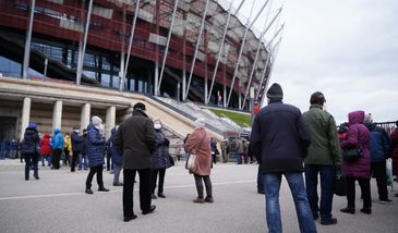 Chaos na Stadionie Narodowym. "Proste rozwiązanie wyeliminowało problem"