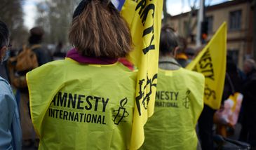 Raport Amnesty International. Pandemia a prawa człowieka