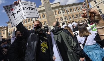 Włochy. Restauratorzy znowu wyszli na ulice miasta