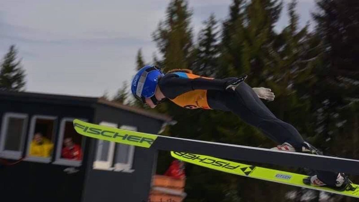 Frida Westman w czasie skoku