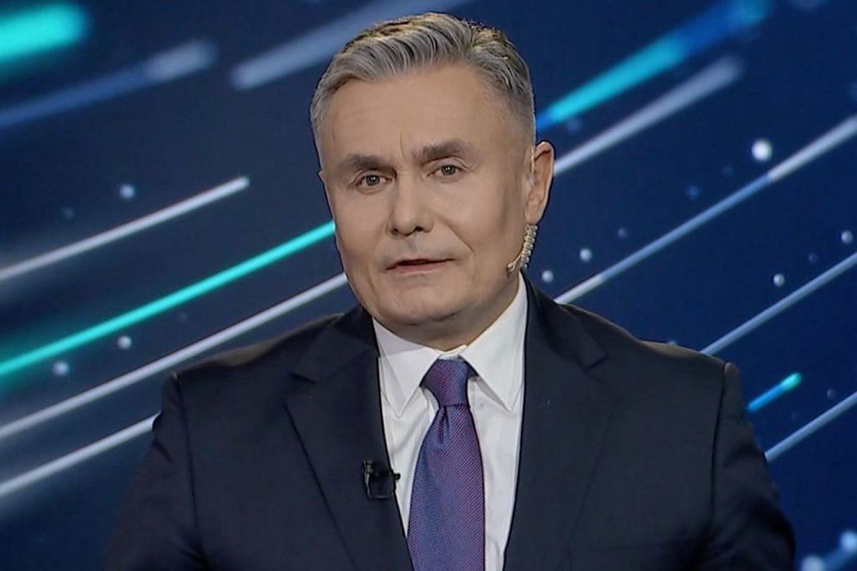 Marek Czyż jest jednym z prowadzących "19.30" w TVP