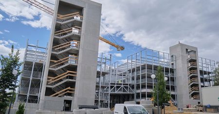 Postępuje budowa parkingu wielopoziomowego. Prace przy inwestycji powinny zakończyć się do końca wakacji