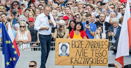 Pokrętna logika senatora PiS-u. Tak atakował Tuska