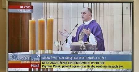 Niedziela 26 kwietnia - msze online i w TV. Gdzie oglądać mszę świętą?