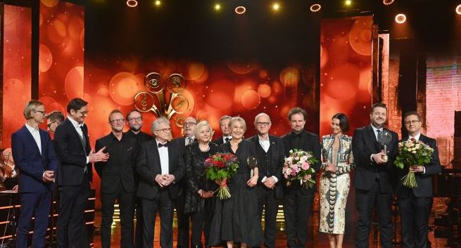 Rozdano Nagrody Mediów Publicznych, wśród laureatów Maria Dłużewska i prof. Andrzej Zybertowicz