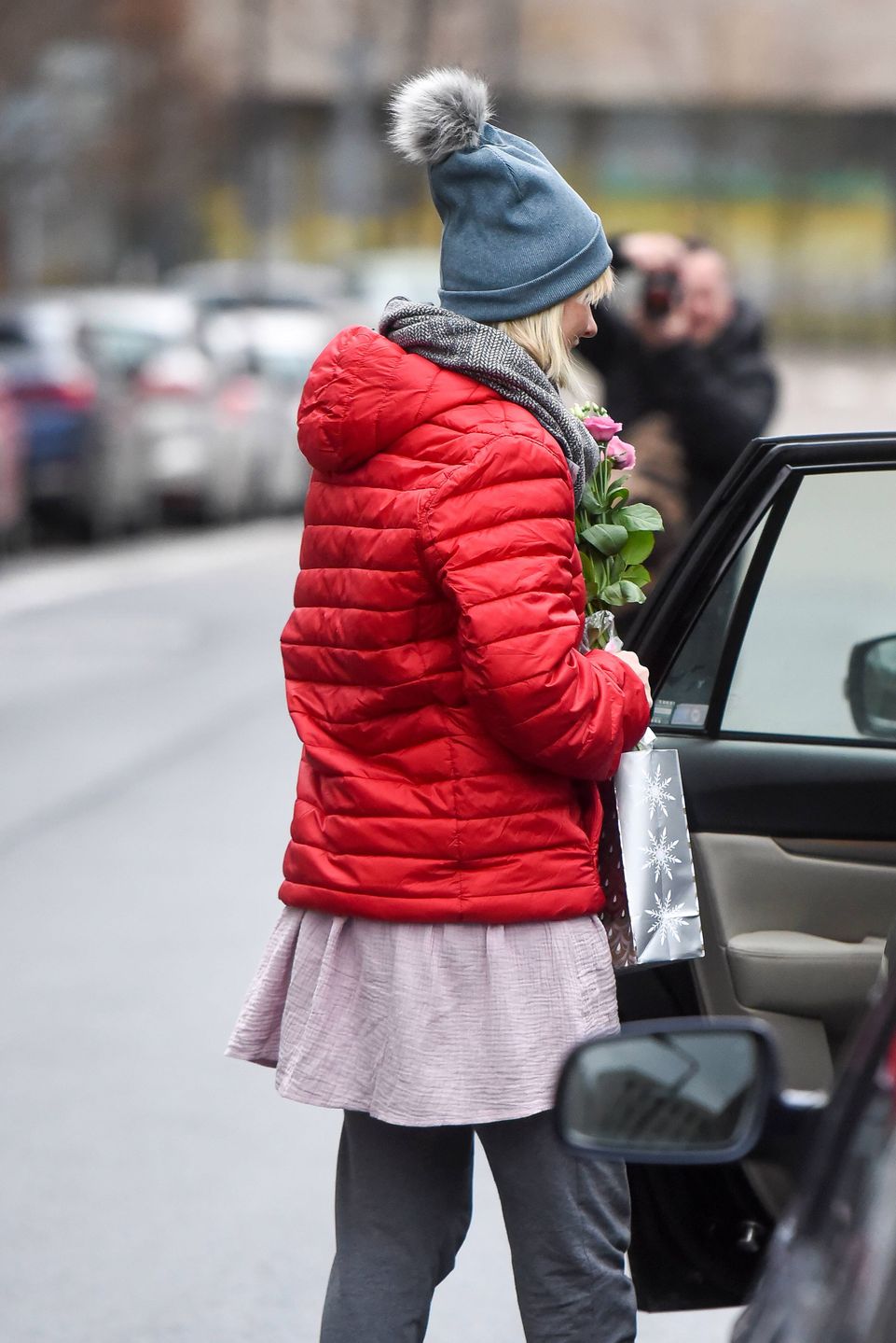 Joanna Moro i Mirosław Szpilewski z córeczką wychodzą ze szpitala