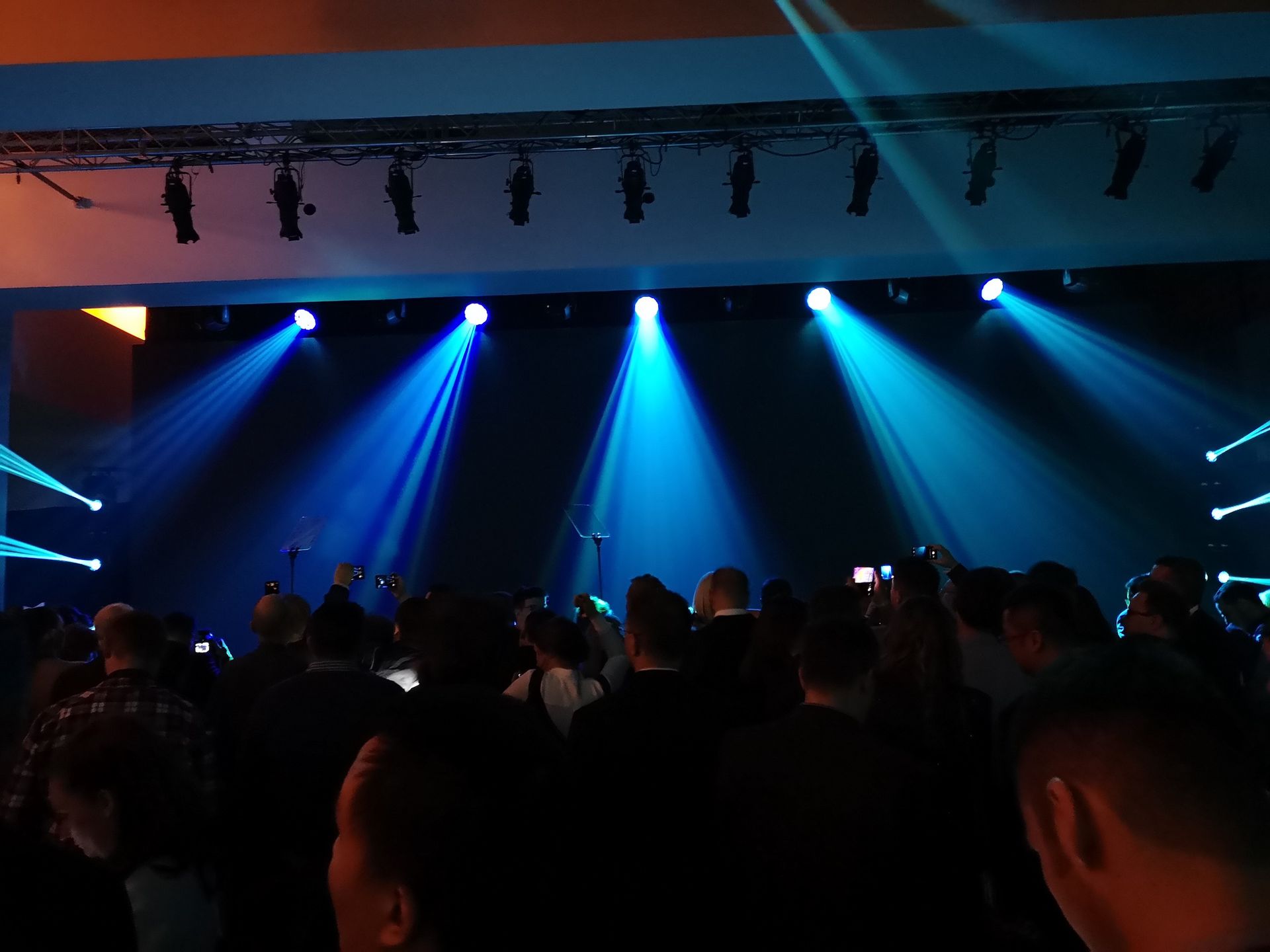 Huawei P20 Pro - pierwsze wrażenia. To, co wyprawia jego aparat, jest nieprawdopodobne 15