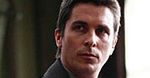 Christian Bale więzi Josha Brolina