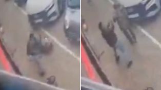 Zaskoczył ofiarę od tyłu. Drastyczne nagranie z ataku w Warszawie