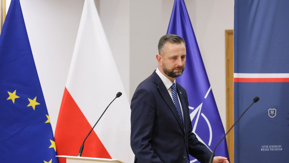 W�adys�aw Kosiniak-Kamysz
Warszawa, 04.09.2025. Wicepremier, minister obrony narodowej W�adys�aw Kosiniak-Kamysz podczas konferencji prasowej w Sztabie Generalnym WP w Warszawie, 4 bm. Szef MON zadeklarowa�, �e Polska jest gotowa na przyj�cie wi�kszej liczby �o�nierzy ameryka�skich. (rg/mgut) PAP/Rafa� Guz
Rafa� Guz
ameryka�scy zo�nierze briefing nato prasowy, konferencja, MON, obrona, politycy, polityk, polityka, prasowa, Sztab Generalny WP, Kosiniak Kamysz